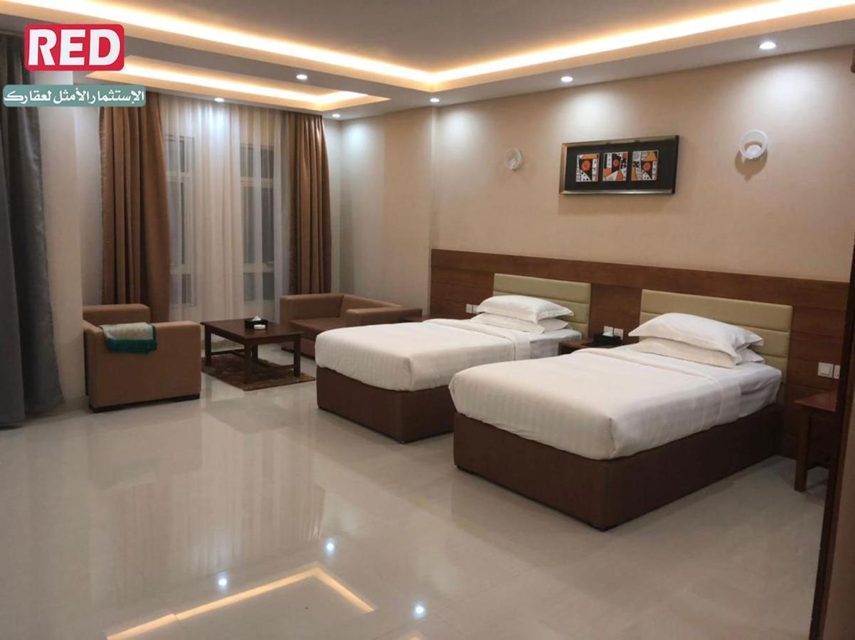 Red-5 - Al Safa Suites サラーラ エクステリア 写真