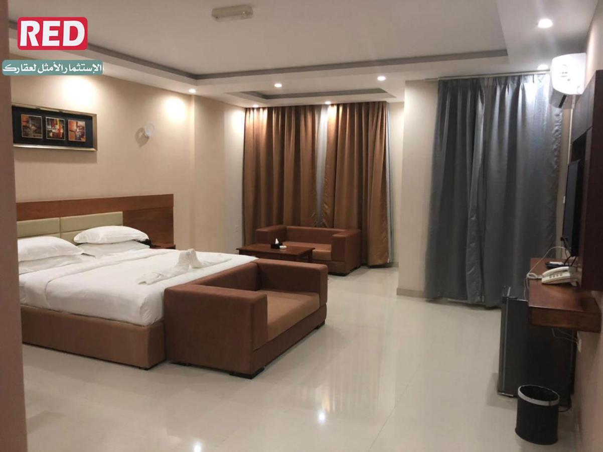 Red-5 - Al Safa Suites サラーラ エクステリア 写真